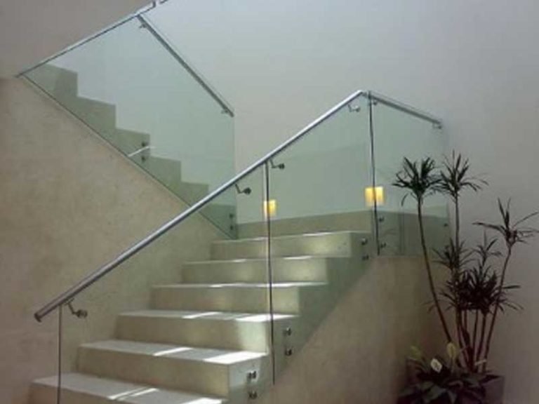 Puertas y Ventanas (Escaleras)