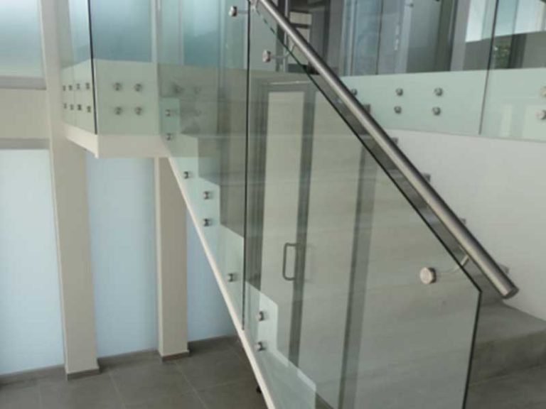 Puertas y Ventanas (Escaleras)